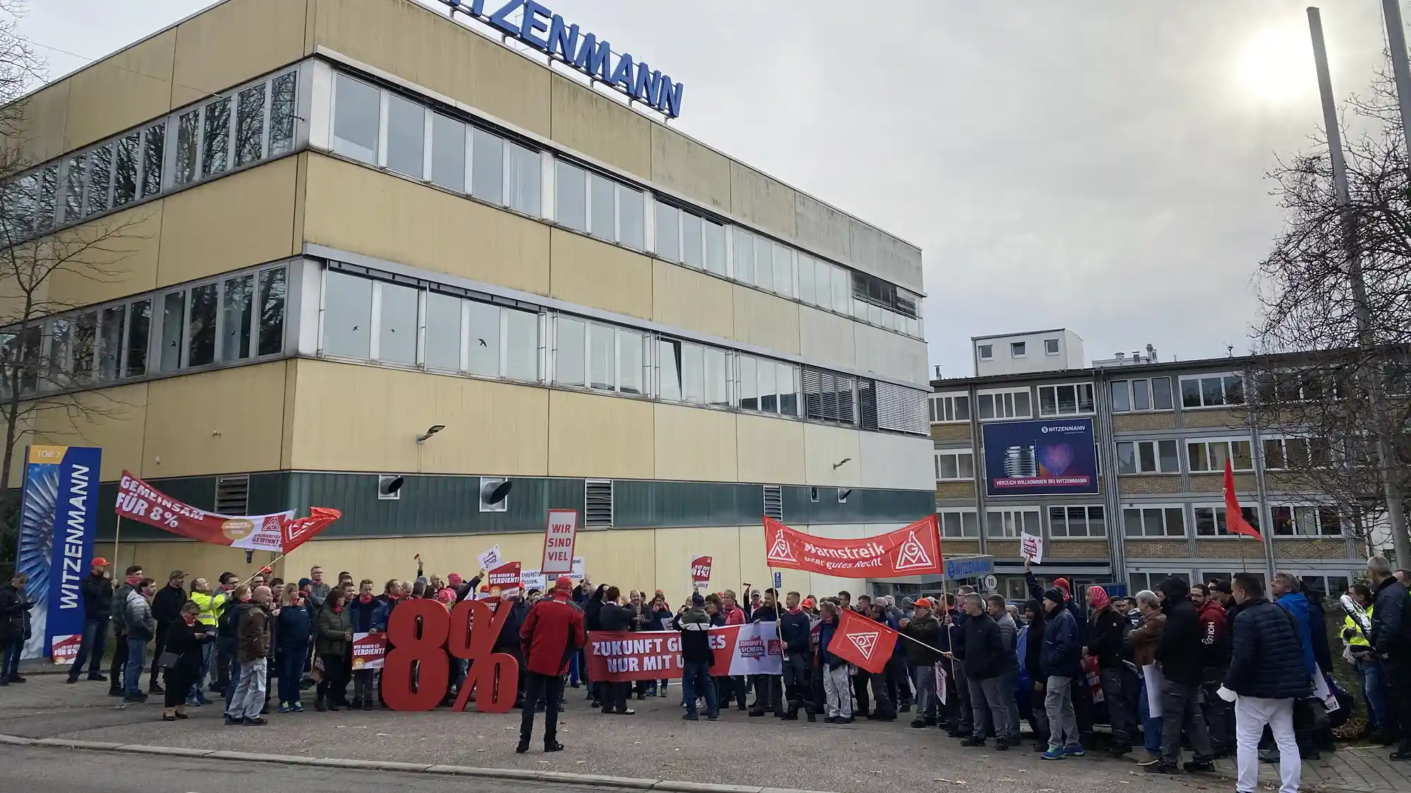 200 Warnstreikende Bei Witzenmann PF BITS