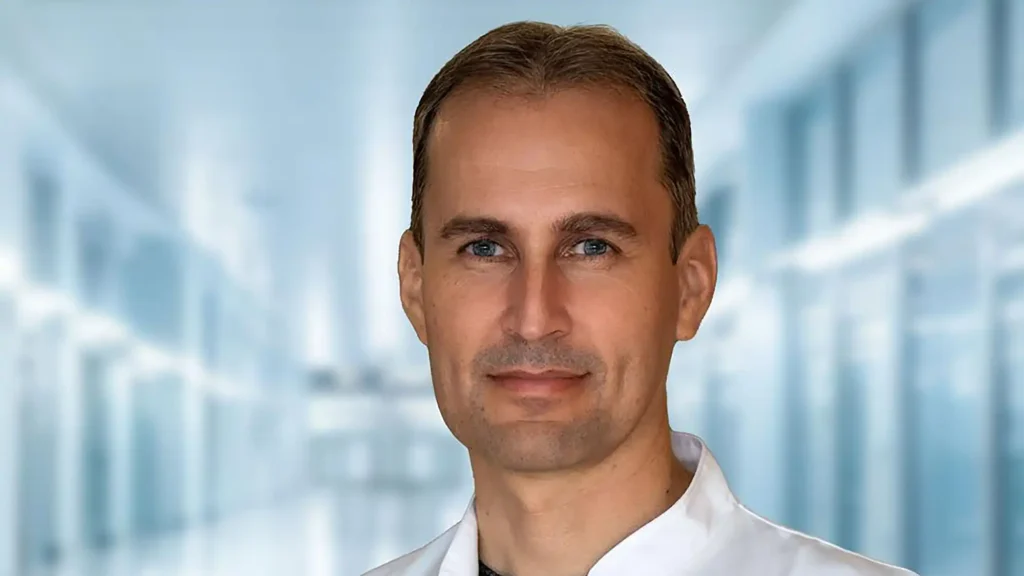 Berzas Cornelius Dr.med. & Collegen Augenärzte Dr. med. Cornelius Ehmann neuer Chefarzt am Siloah St. Trudpert
