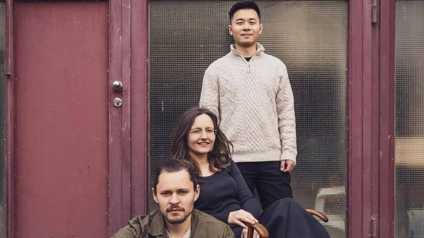 'Designers in Residence' 2025 - Jacob Marks aus Großbritannien, Lotte Schoots aus den Niederlanden und Zhipeng Wang