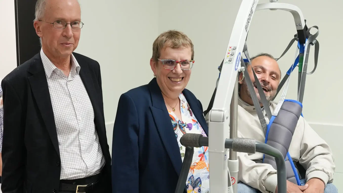 Einweihung einer inklusiven Toilette im neuen Technischen Rathaus